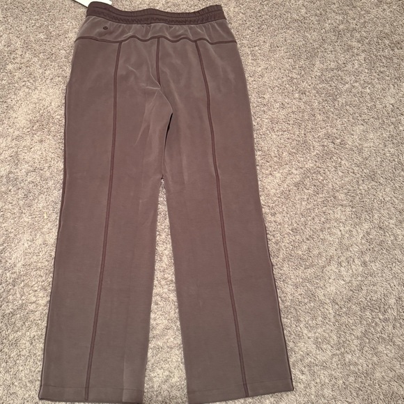 Lululemon softstreme high-rise pants, regular length, espresso, brown size 10 - Picture 2 of 4